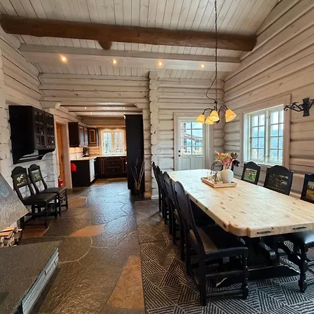 Log At Hafjell 외위에르